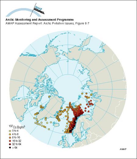 Cs-137 activity concentrations in surface seawater in 1979 and 1982 (map/graphic/illustration)