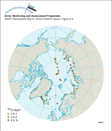 Cs-137 activity concentrations in surface seawater in 1994 (map/graphic/illustration)