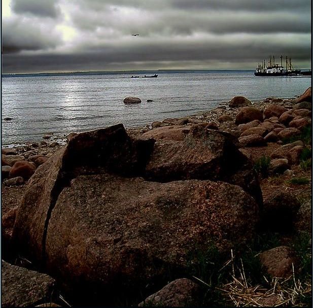 Som - bolders on beach.jpg