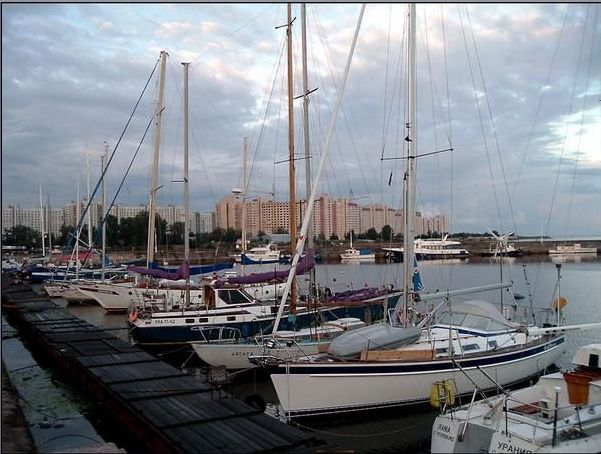 Som - marina in summer.jpg